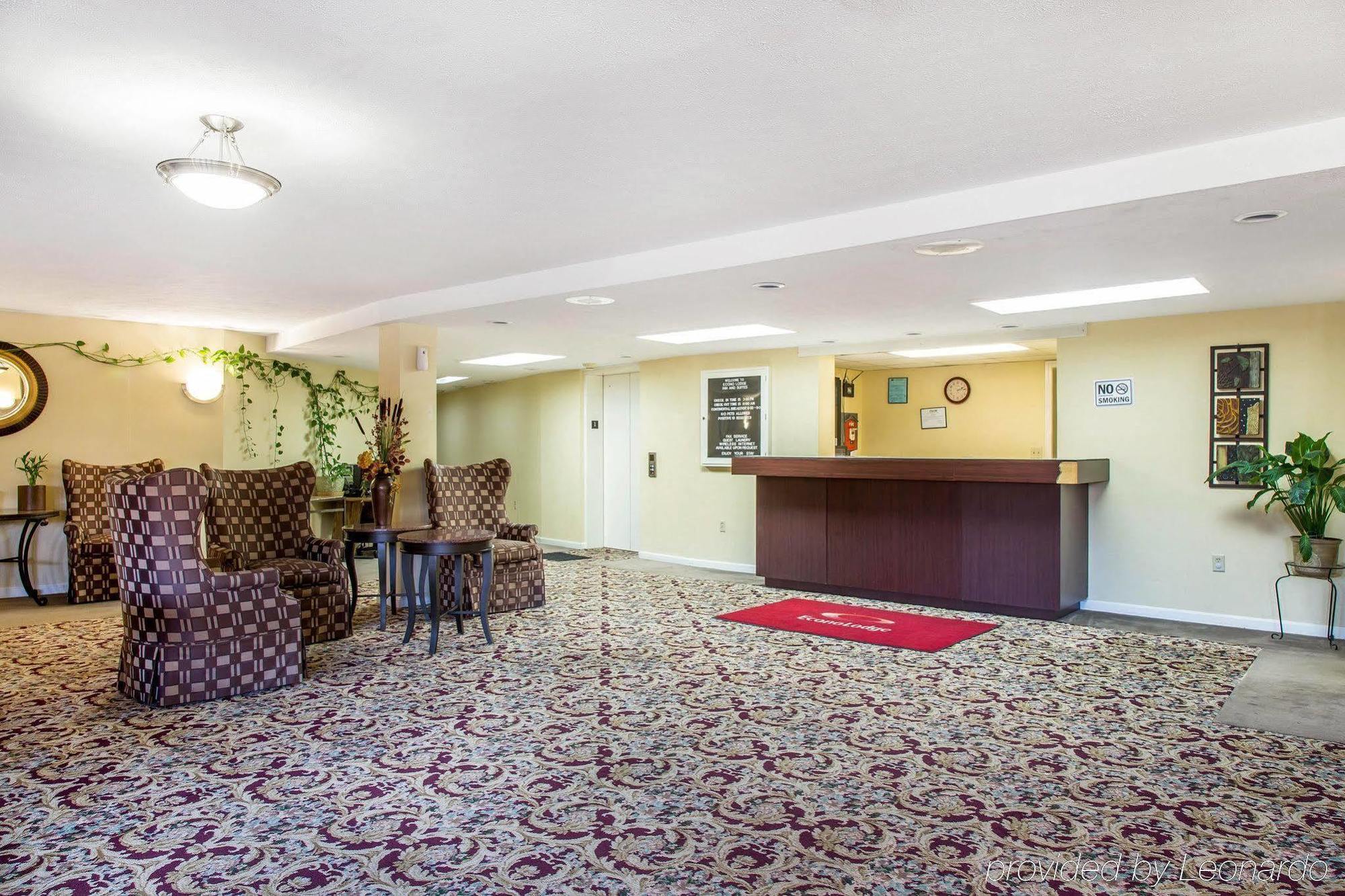 Econo Lodge Inn & Suites Groton Exteriér fotografie