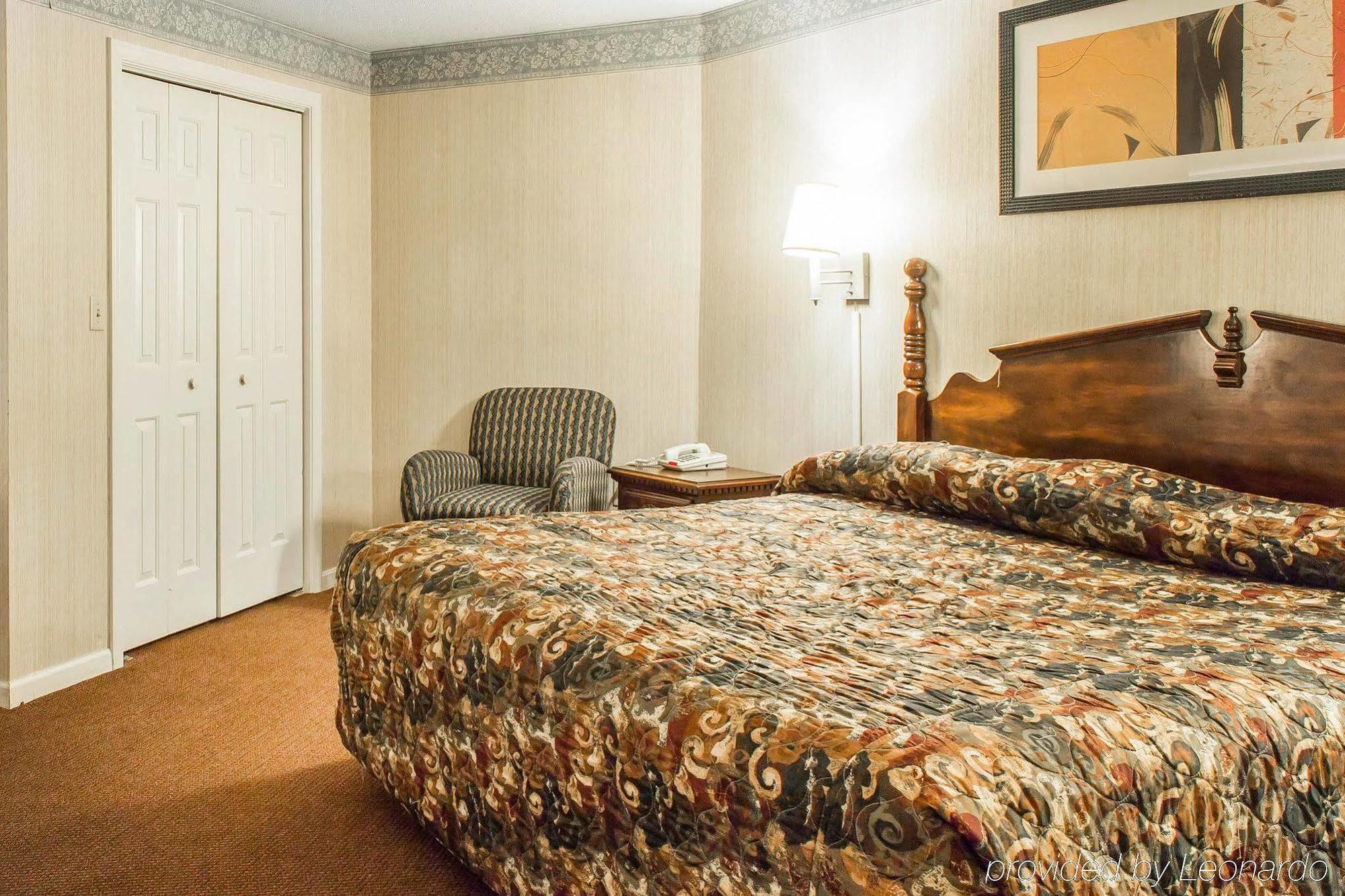 Econo Lodge Inn & Suites Groton Exteriér fotografie